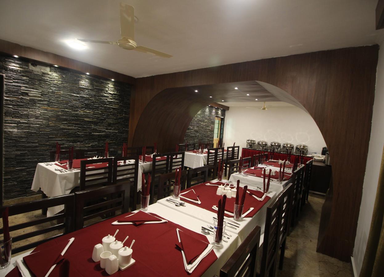 Hotel Green Leaf Srīnagar Exterior foto
